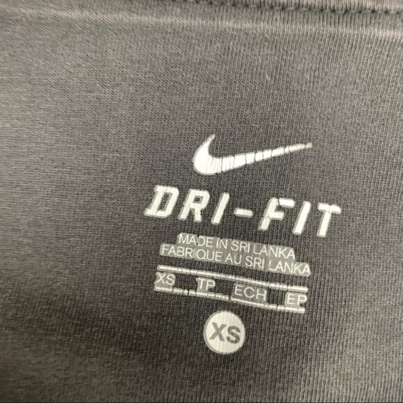 Nike  Dri-fit cropped Exercise Pant size XS - Picture 2 of 7